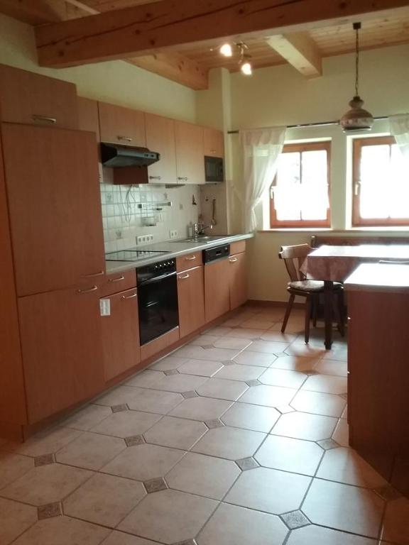 Kuchyň nebo kuchyňský kout v ubytování Almwiese Apartment