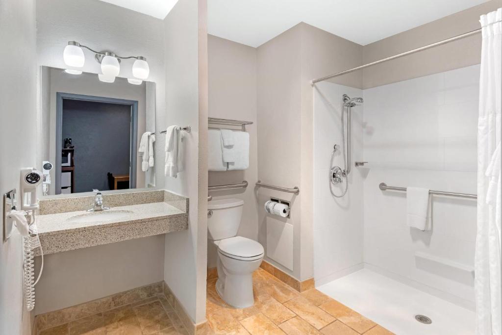 Econo Lodge Inn & Suites Socorro photo