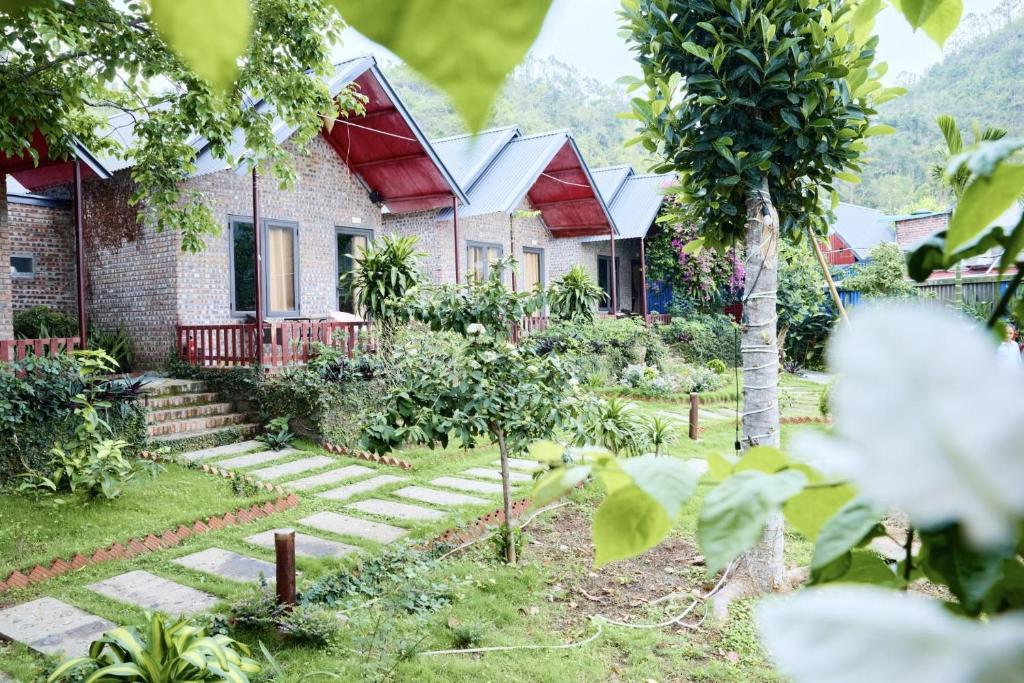 Cat Ba Spring Homestay - 16