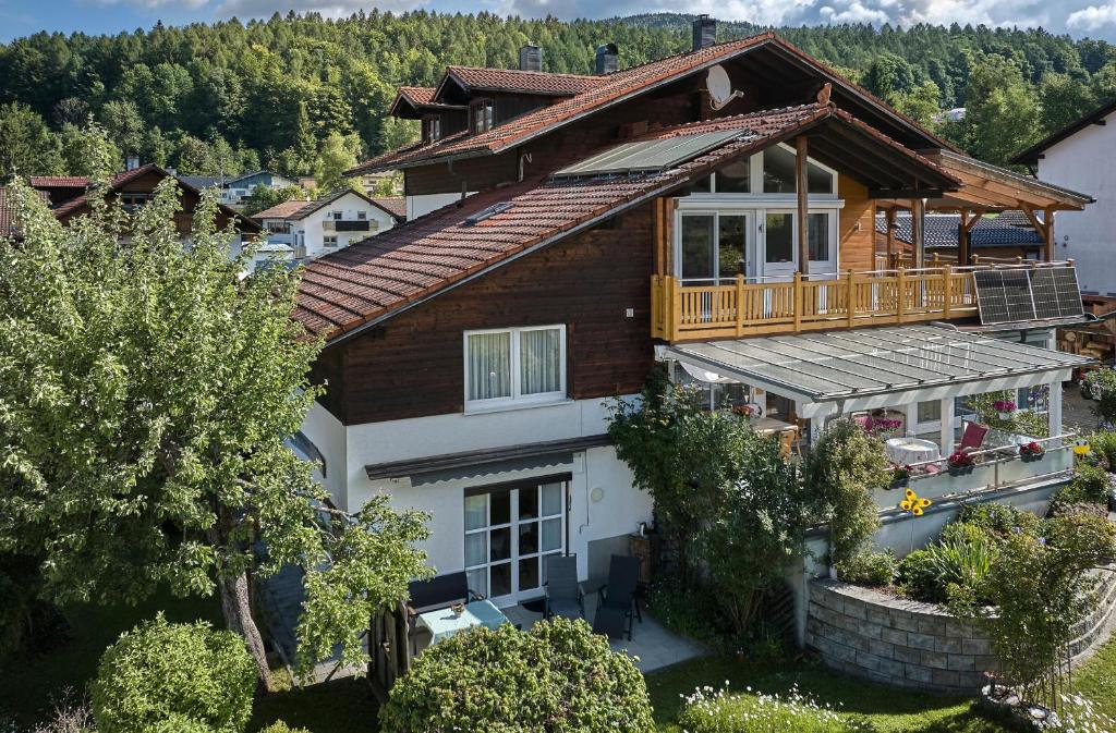 Nespecifikovaný výhled na hory nebo výhled na hory při pohledu z apartmánu