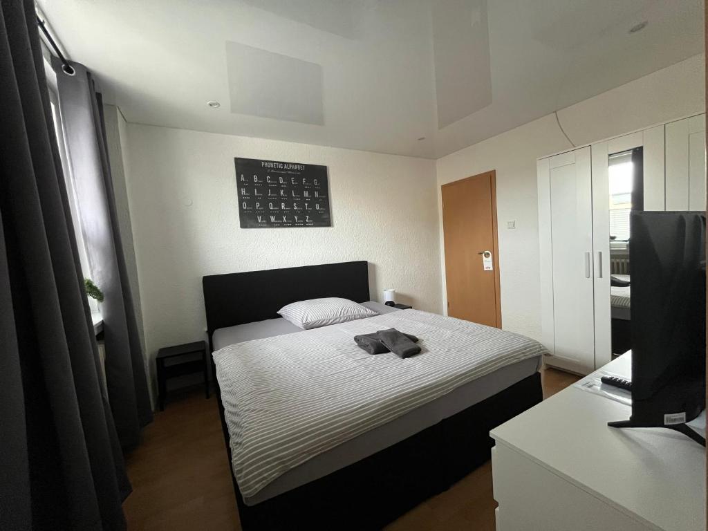 Zum Schwan - Double Room With Private Bathroom