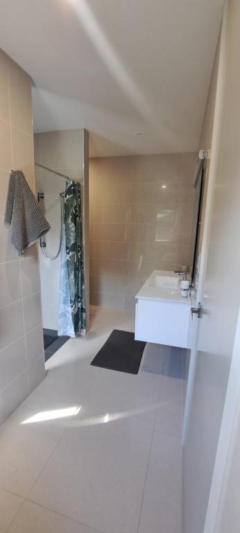 Hidden Gem in Oaklands - Resim 6