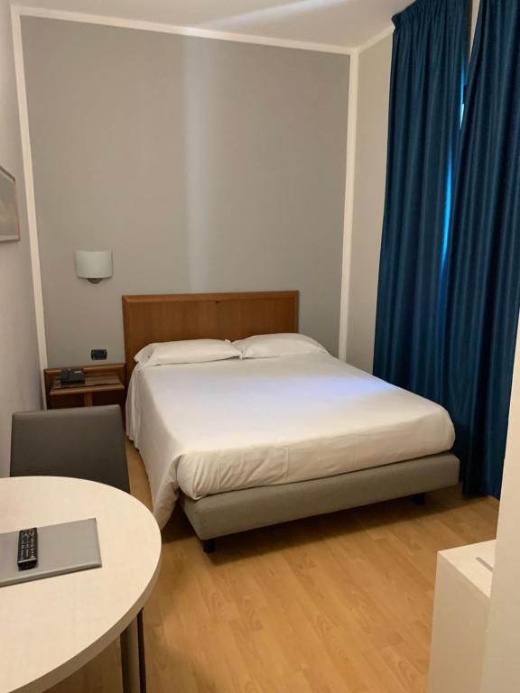 Hotel Gardenia - Resim 6