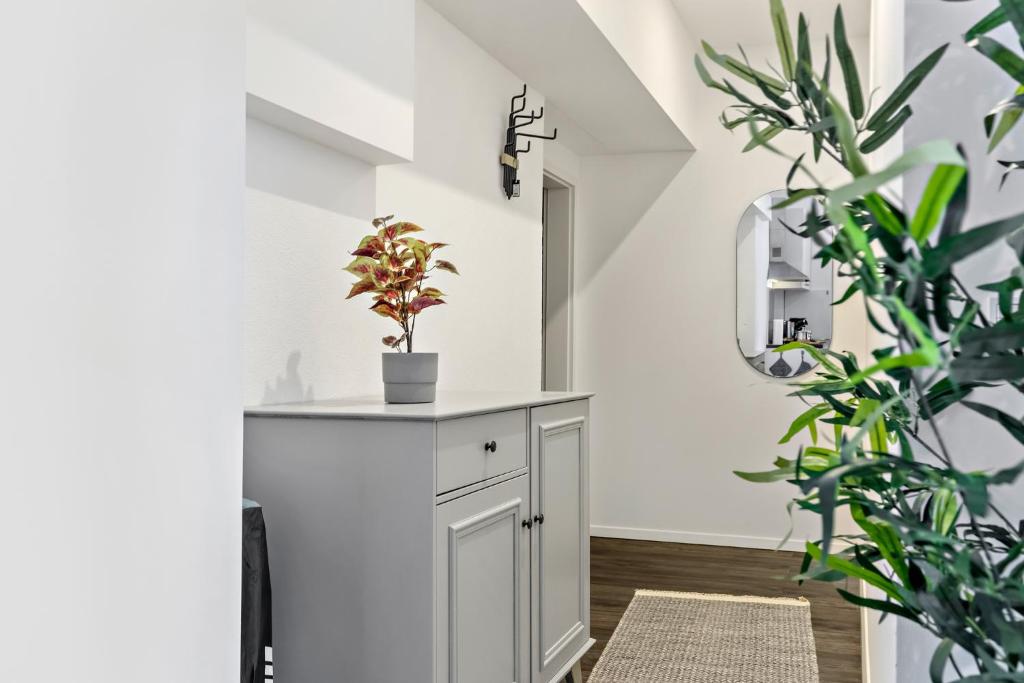 LUXOMES - Modern Design Apartments - Ingolstadt Central - Studio