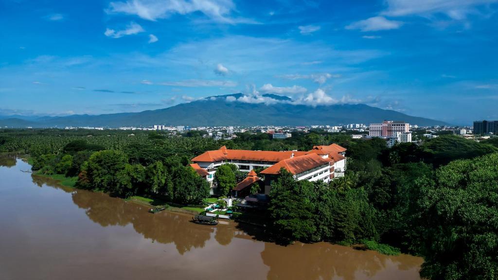 Landskap semula jadi dekat dengan resort