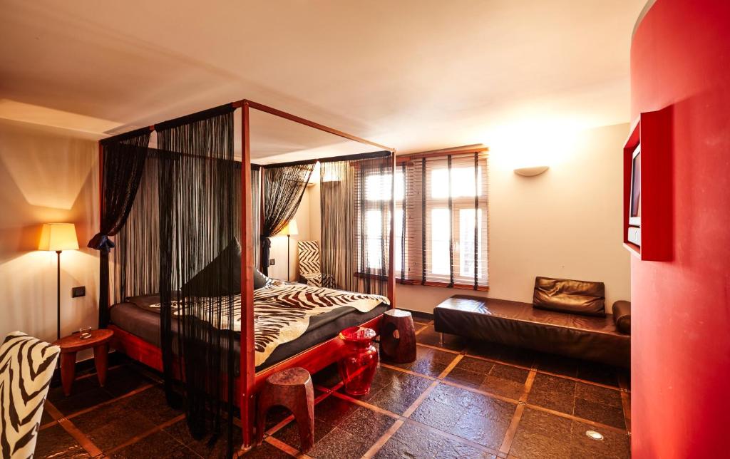 
Double Room with Spa Bath
