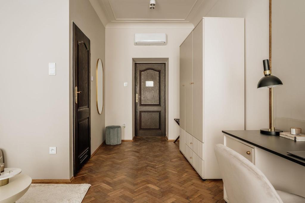 Flo Boutique - LoftAffair Collection - Resim 45