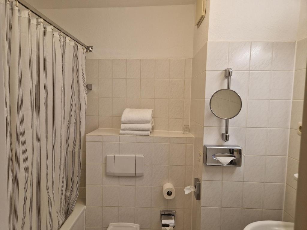 Garner Hotel Bochum by IHG - Premium King Room With Garden View