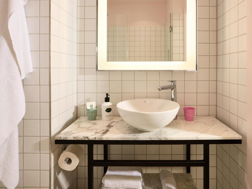 Mama Shelter Prague - 12