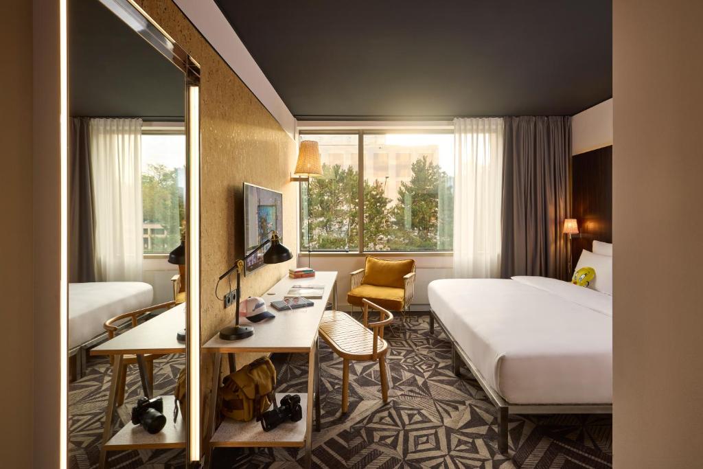 
Large Mama Double Room
