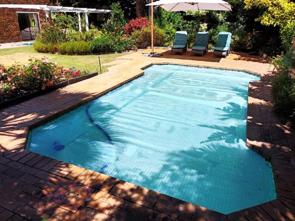 Bazén v ubytování Dressage Guesthouse nebo v jeho okolí