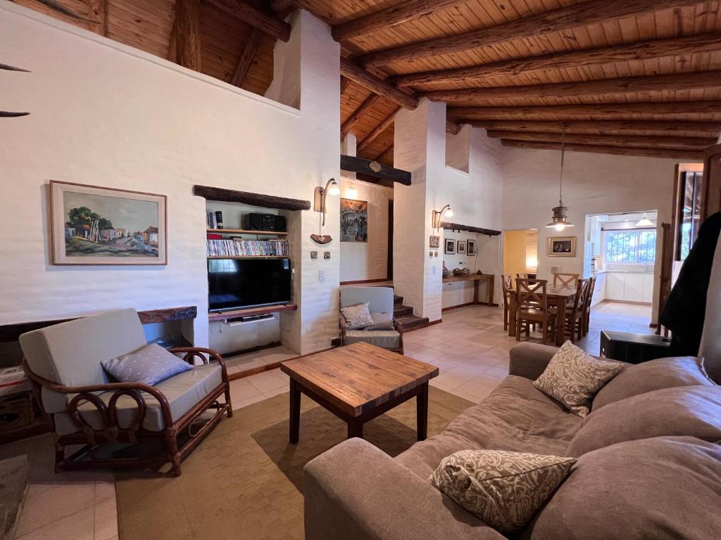 Casa de Campo a metros del rio en las Sierras de Cordoba