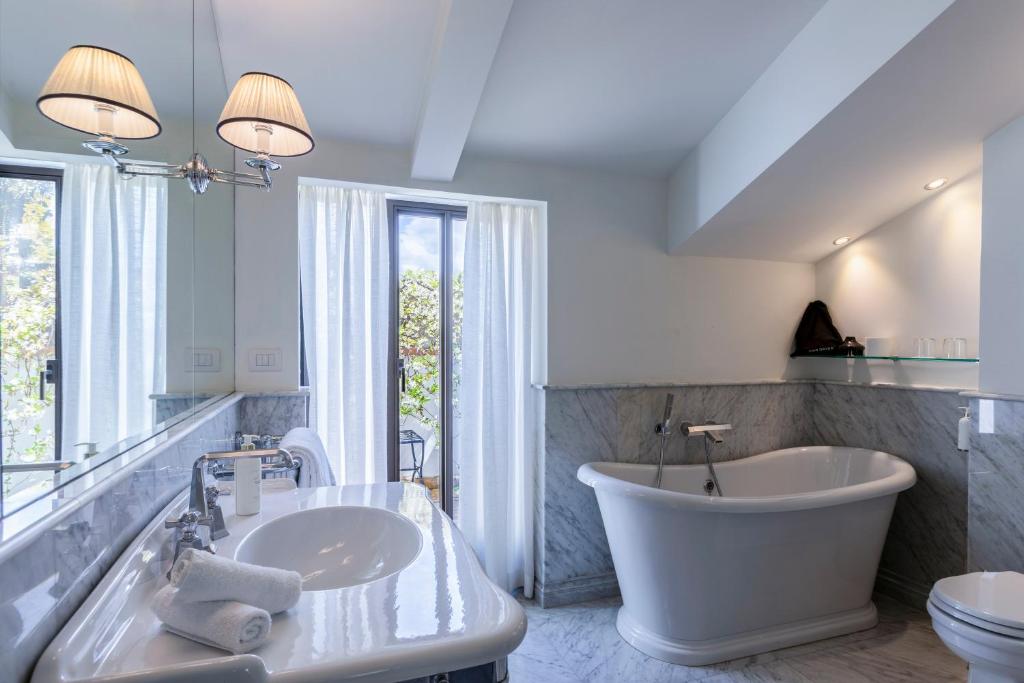 Hotel Regency - Small Luxury Hotels of the World - Resim 8