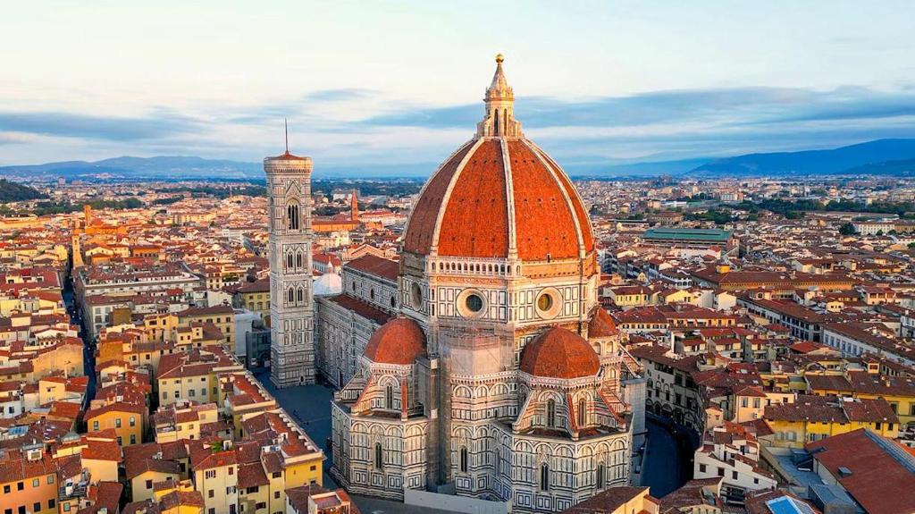 Duomo apartment, near the Medici Chapels