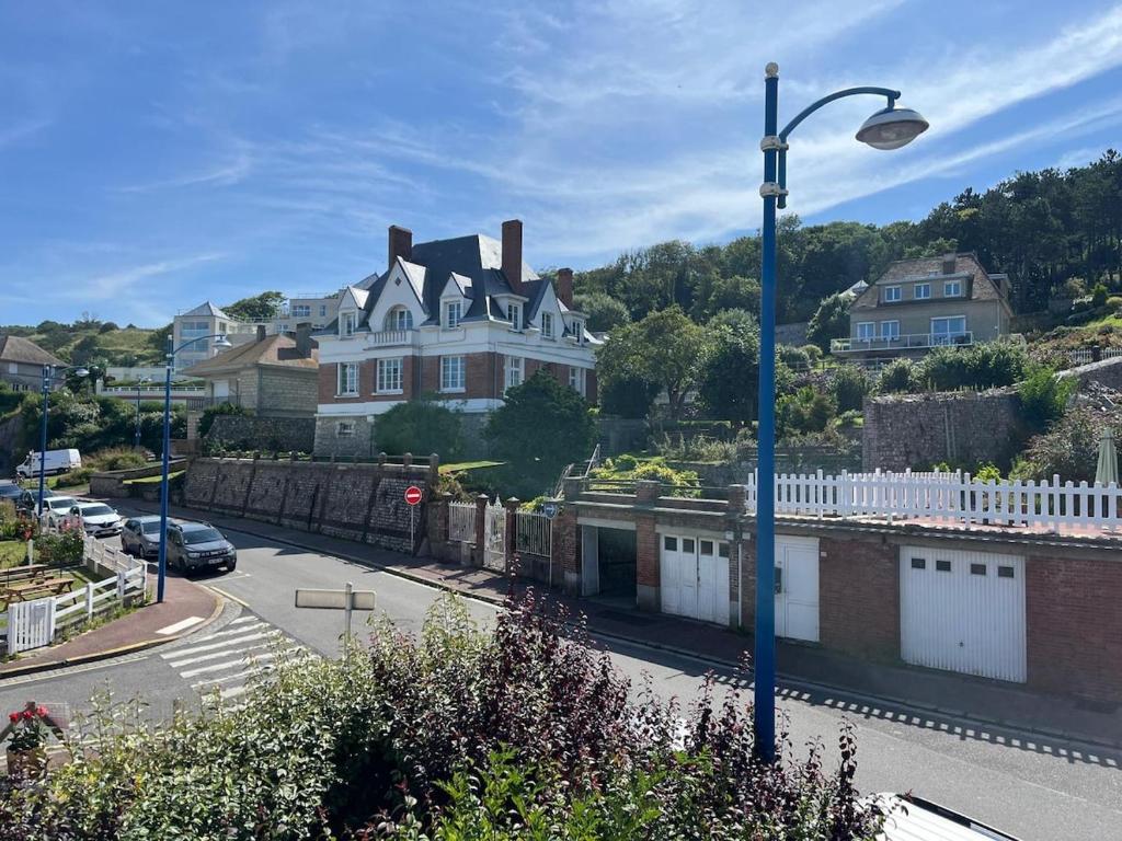 Gambar di galeri bagi Superbe T2 neuf en plein centre di Saint-Valéry-en-Caux