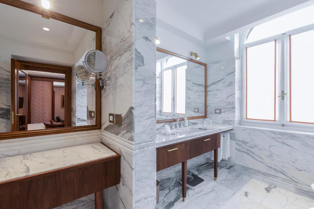 Hotel Regency - Small Luxury Hotels of the World - Resim 38