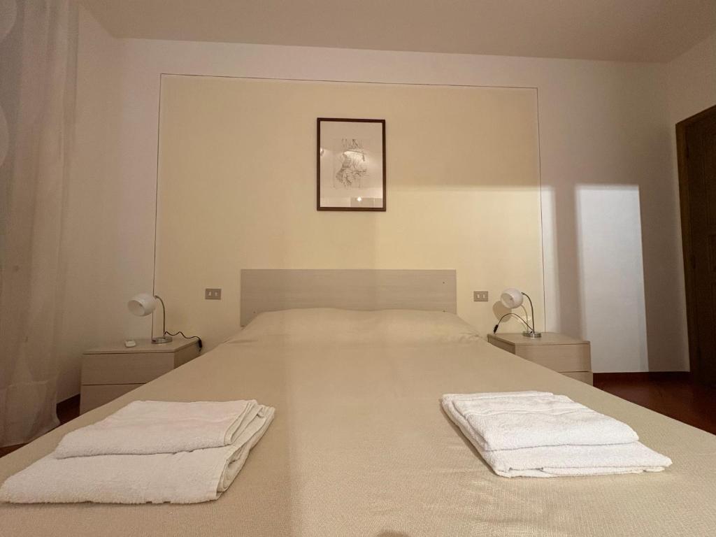 Home Sweet Home Affittacamere - Lucca - Chambre Double Avec Salle De Bains Commune