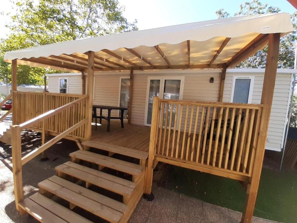 Balkón nebo terasa v ubytování Mobilhome 6-8 personnes - Camping La Carabasse