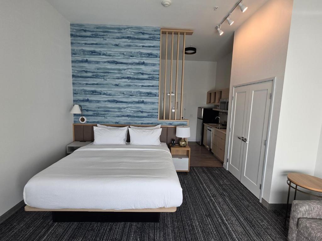 Katil atau katil-katil dalam bilik di TownePlace Suites by Marriott Youngstown North