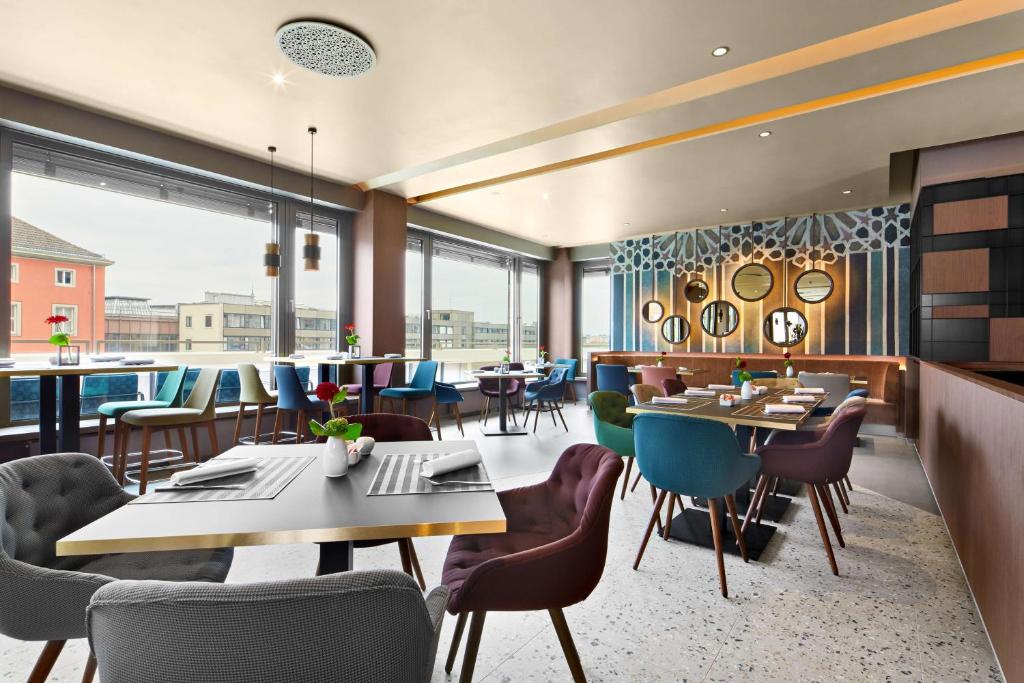 NH Collection München Bavaria - Resim 5