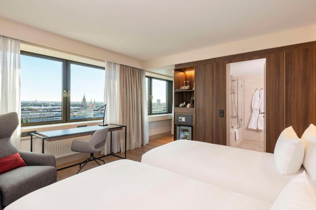 NH Collection München Bavaria - Resim 15