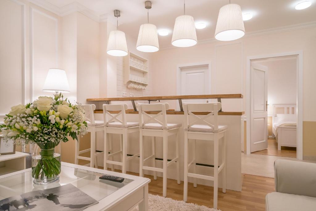 Revelton Suites Karlovy Vary - Resim 35