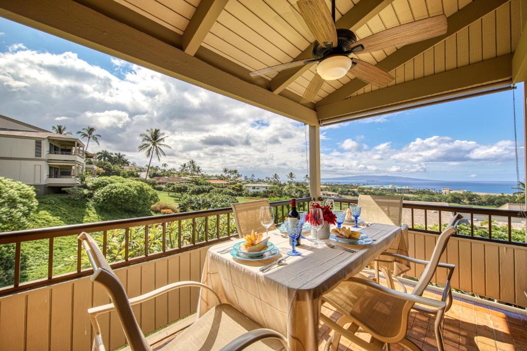En balkon eller terrasse på Wailea Ekolu Village 410