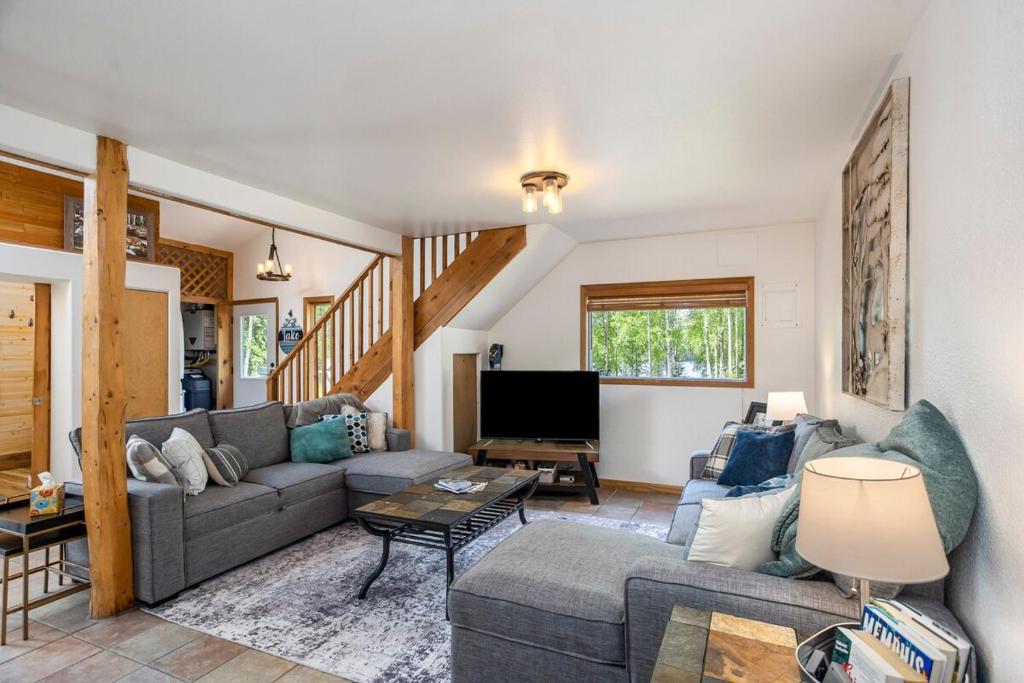 Imagen de la galería de Cozy Lakefront Retreat, en Wasilla