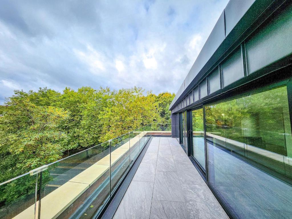 Μπαλκόνι ή βεράντα στο Luxury 3 Bedroom Penthouse Apartment