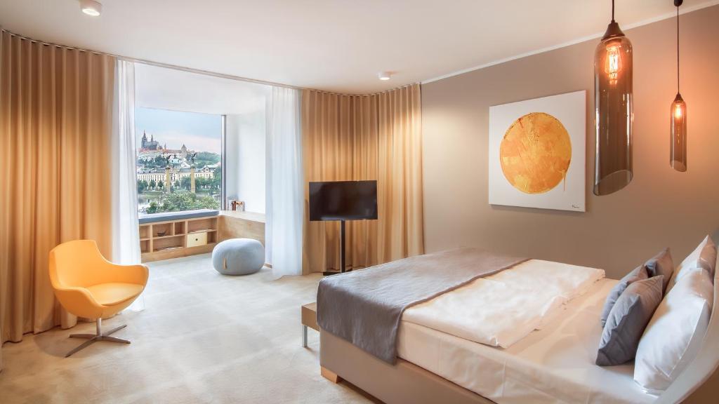 
Deluxe Double or Twin Room with Castle View
