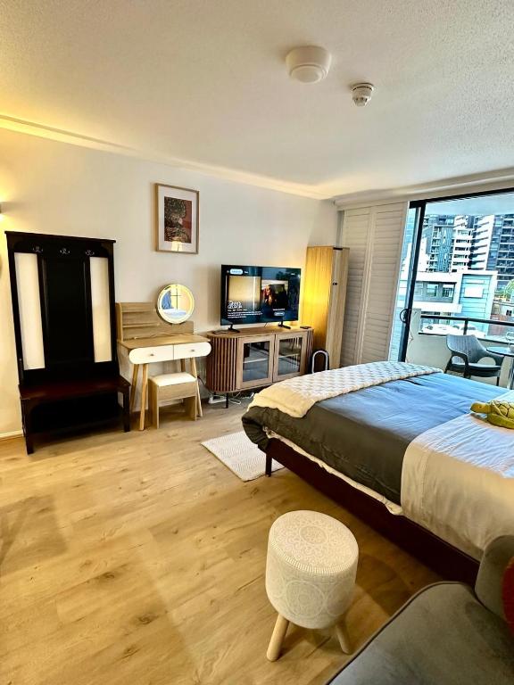 West End Central Apartments - Resim 8