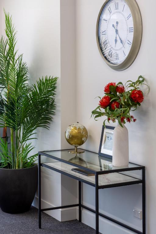 Like A Hotel Room, But Better Single Level Studio - Resim 18