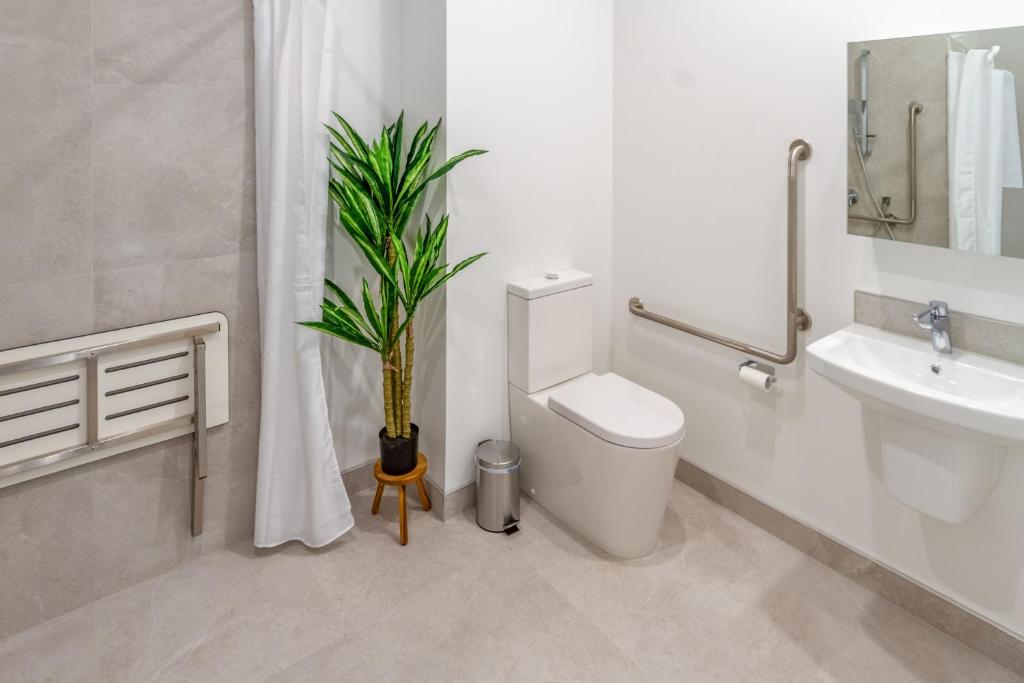 Like A Hotel Room, But Better Single Level Studio - Resim 8