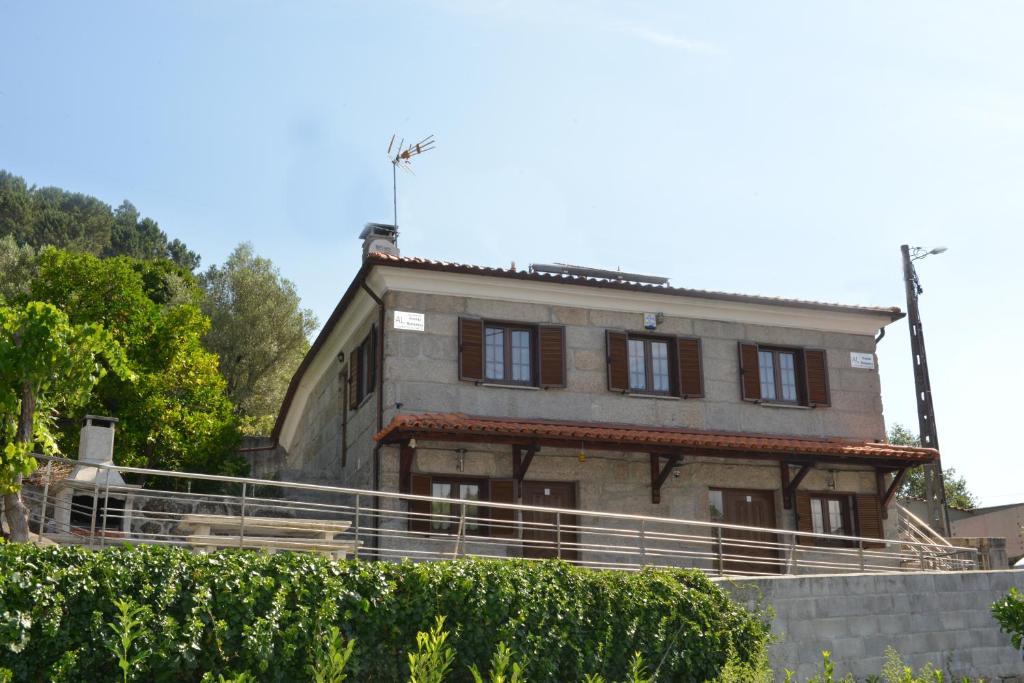 an old house on the side of a road at AL Vivenda Romantica Geres in Geres