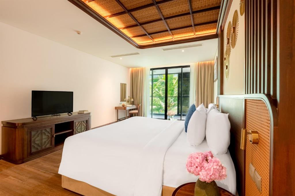Biệt Thự Deluxe 3 Phòng Ngủ Có 1 Giường Cỡ King Và 4 Giường Đơn - Hồ Bơi Riêng