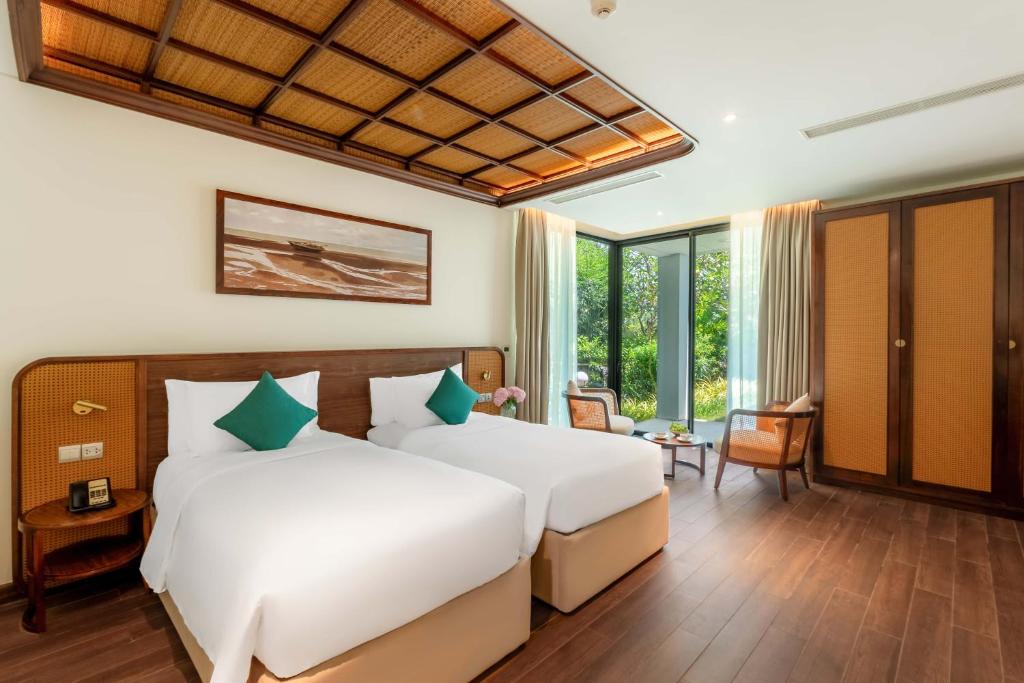 Biệt Thự Luxury 5 Phòng Ngủ Có 3 Giường Cỡ King Và 4 Giường Đơn - Hồ Bơi Riêng