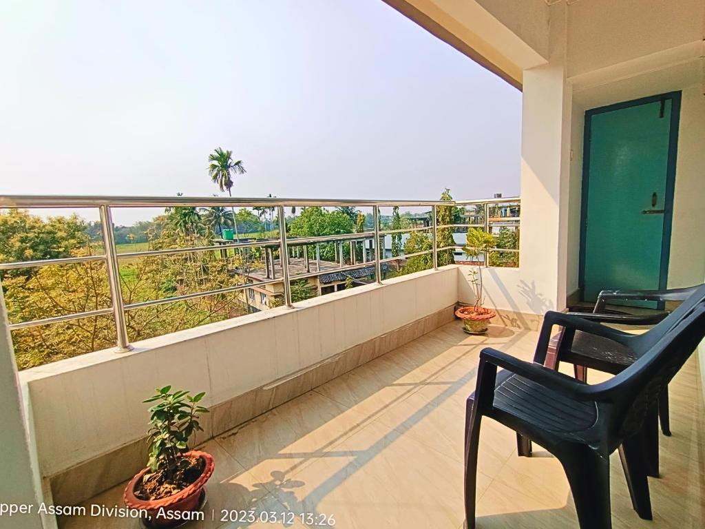 Balkón nebo terasa v ubytování Taj Residency Holiday Homestay, Best Entire Homestay in Jorhat