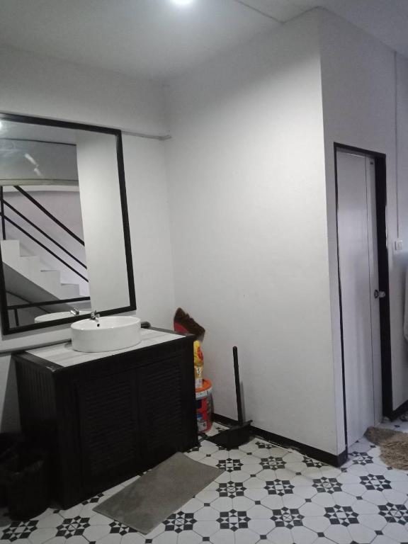 Newnormal Hotel - Resim 3