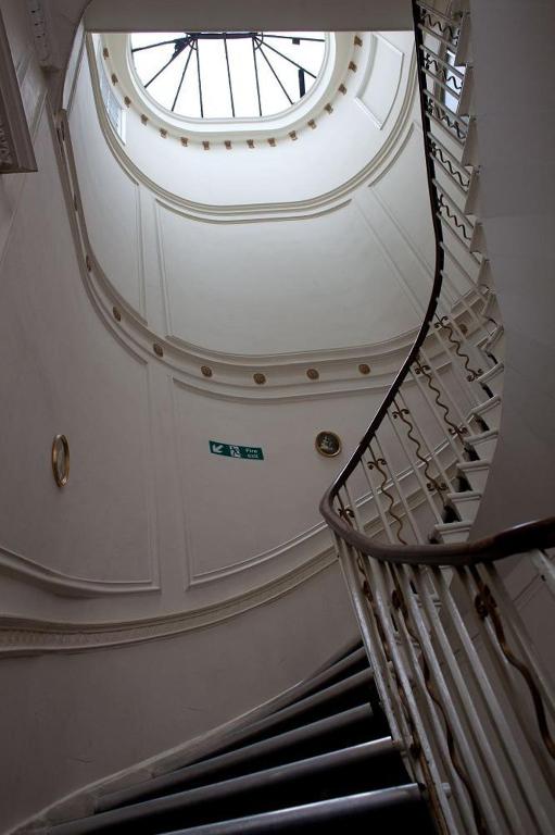 Rose Court Hotel - Resim 11