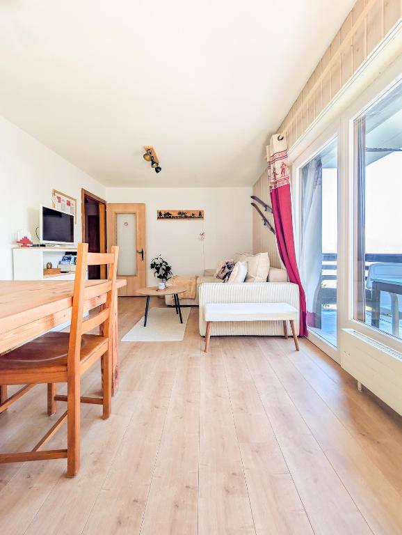 Cosy Centered with Garden and View in Veysonnaz - Resim 21