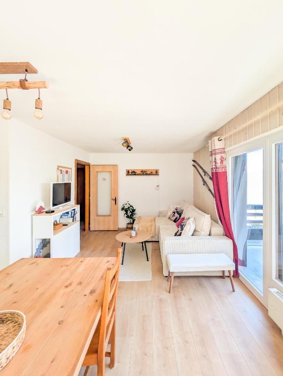 Cosy Centered with Garden and View in Veysonnaz - Resim 27