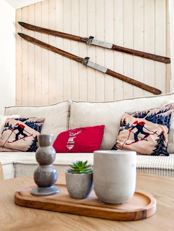 Cosy Centered with Garden and View in Veysonnaz - Resim 28