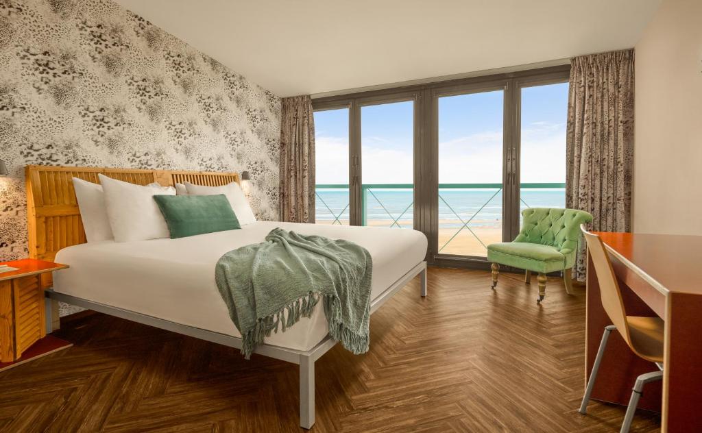 
Superior Room with Sea View
