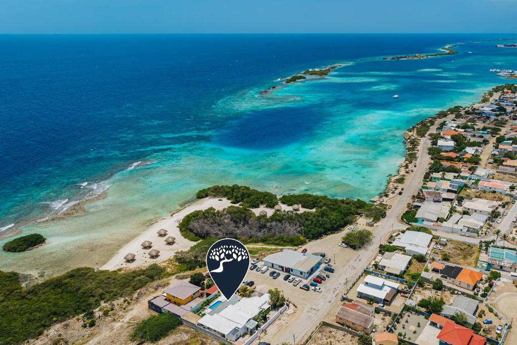 an aerial view of a beach with a hot air balloon at NEW 6 Bed 6 Bath Pool - Bocobay Mangel Beach House in Savaneta