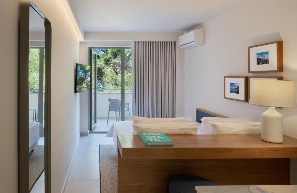 Bluesun Hotel Marina - 11