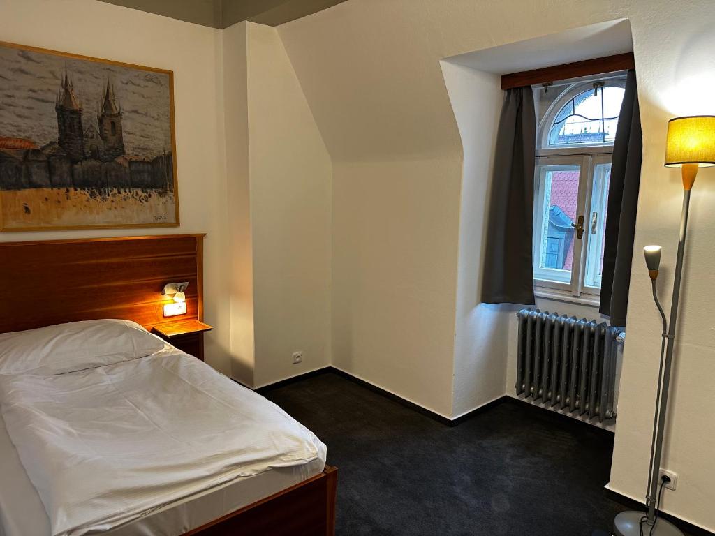 Hotel Praha Liberec - 1