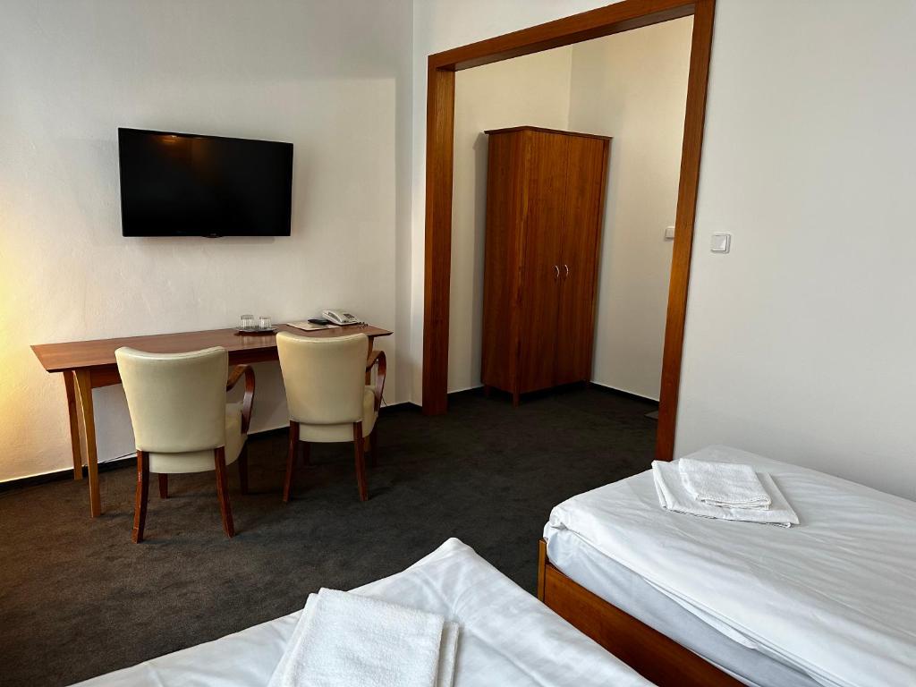 Hotel Praha Liberec - 10
