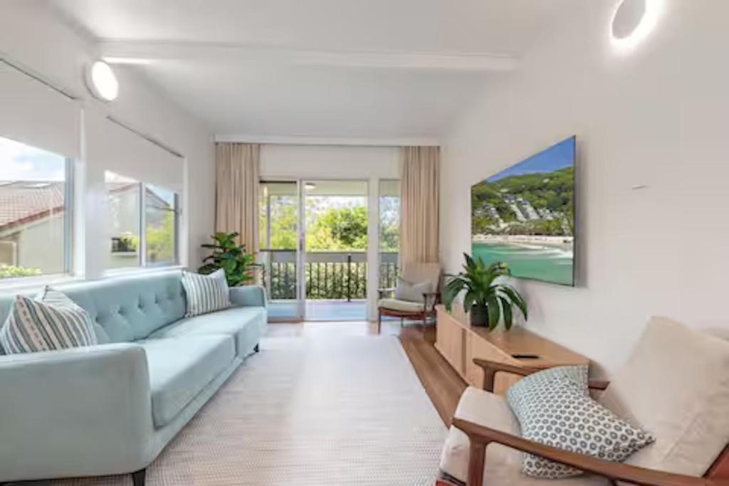 Χώρος καθιστικού στο Little Cove Getaway Noosa 2BR