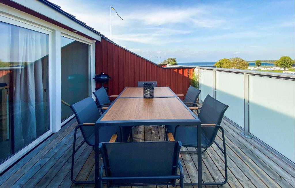 Balkón nebo terasa v ubytování Gorgeous Apartment In Köpingsvik With Wifi