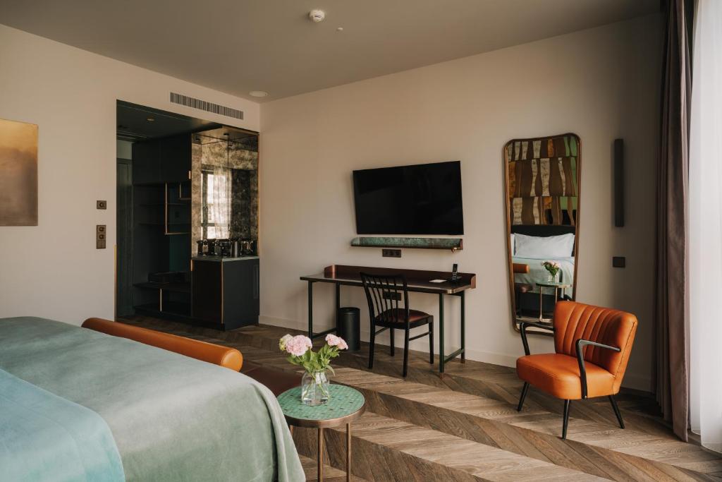 The Cyrus Hotel - Resim 21